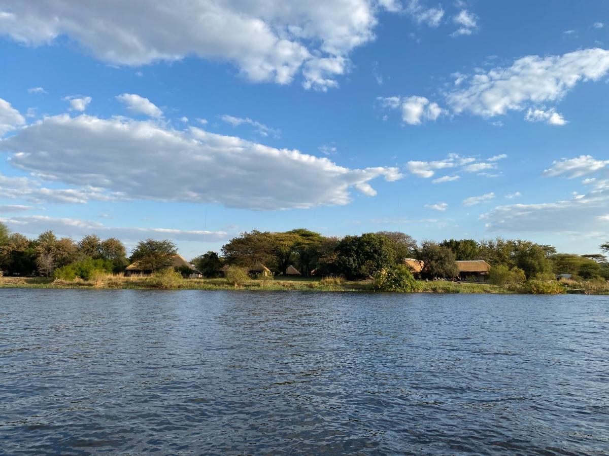 Big 5 Toro Lodge Касане Экстерьер фото